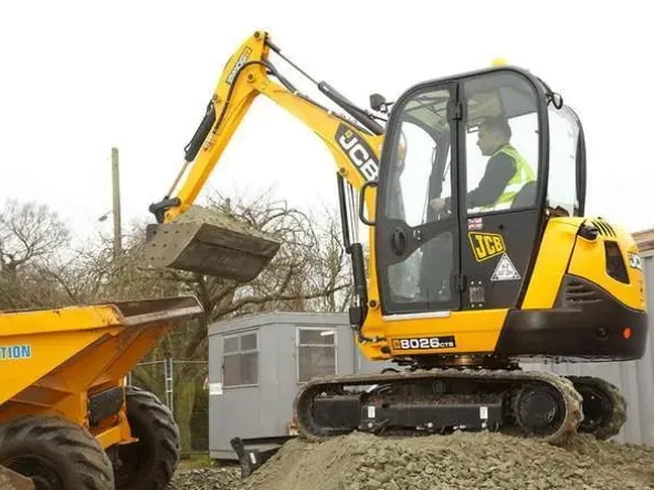 jcb-8.2.webp